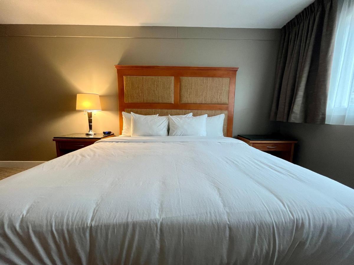 Anavada Inn & Suites - プリンスジョージ エクステリア 写真