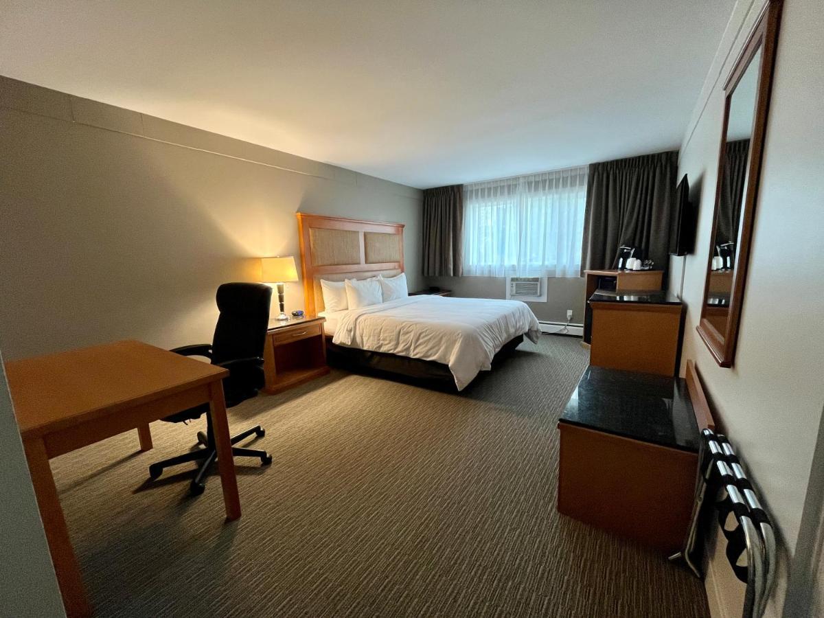 Anavada Inn & Suites - プリンスジョージ エクステリア 写真